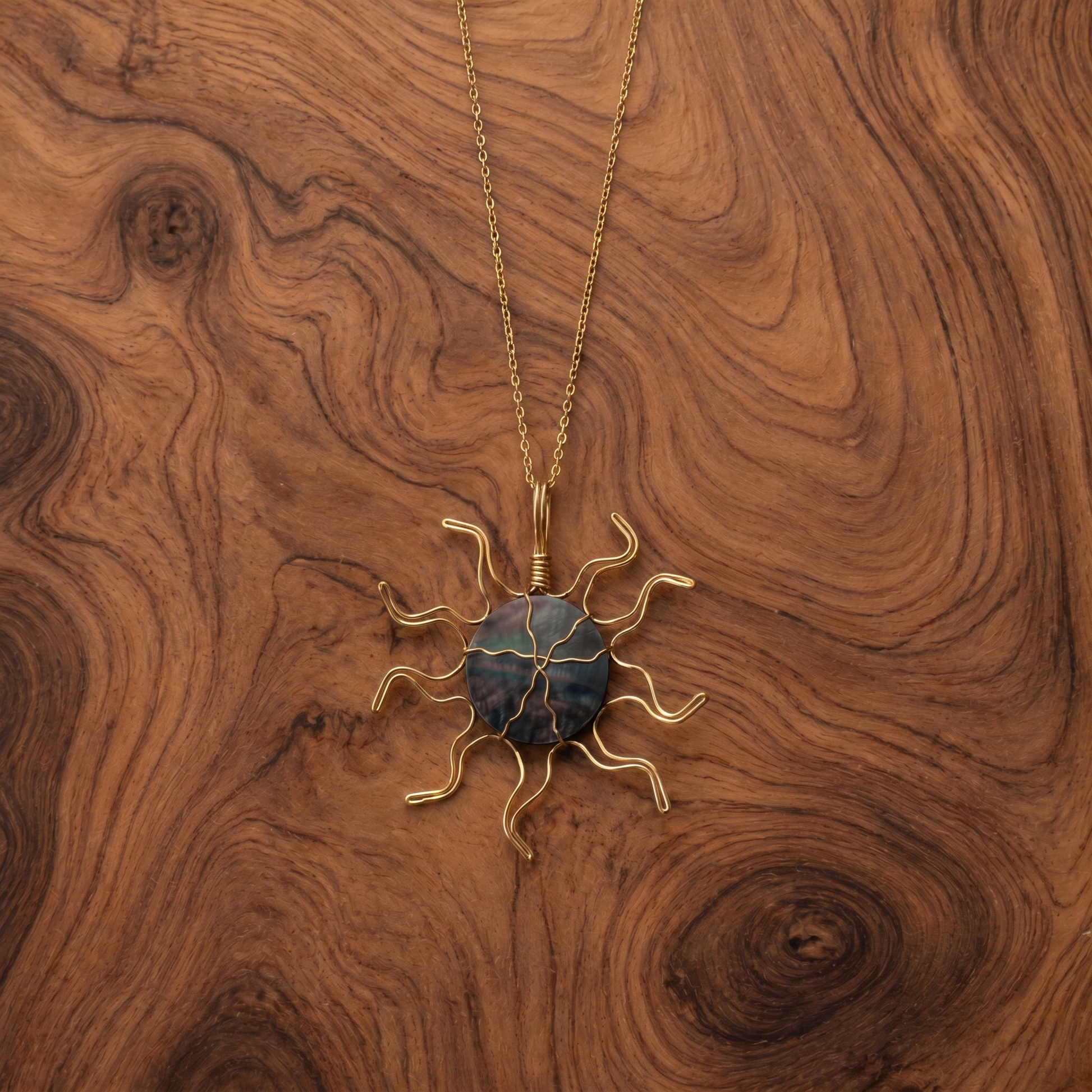 Sun Necklace – Black Mother of Pearl