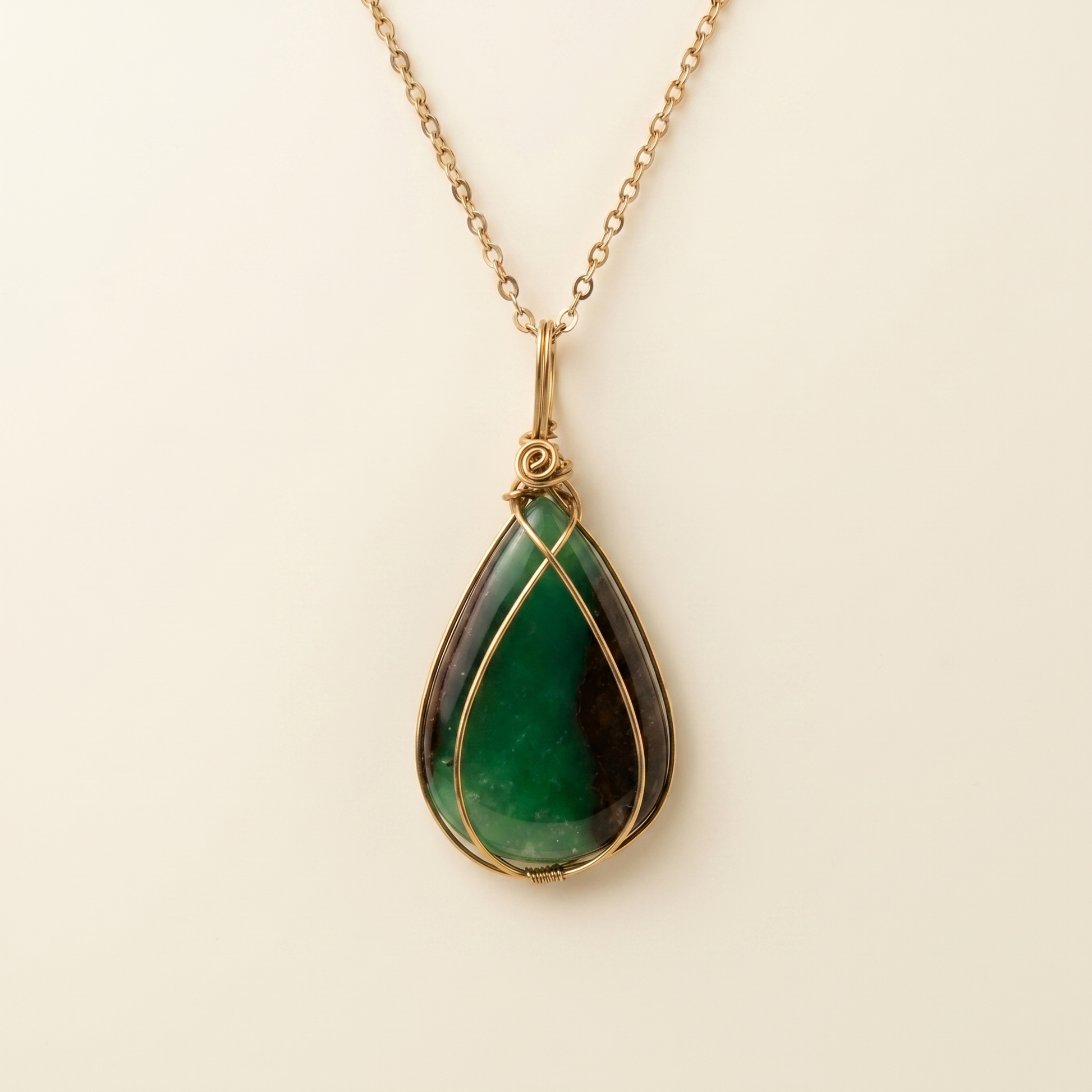 #11 One Piece- Chrysoprase Necklace Gold
