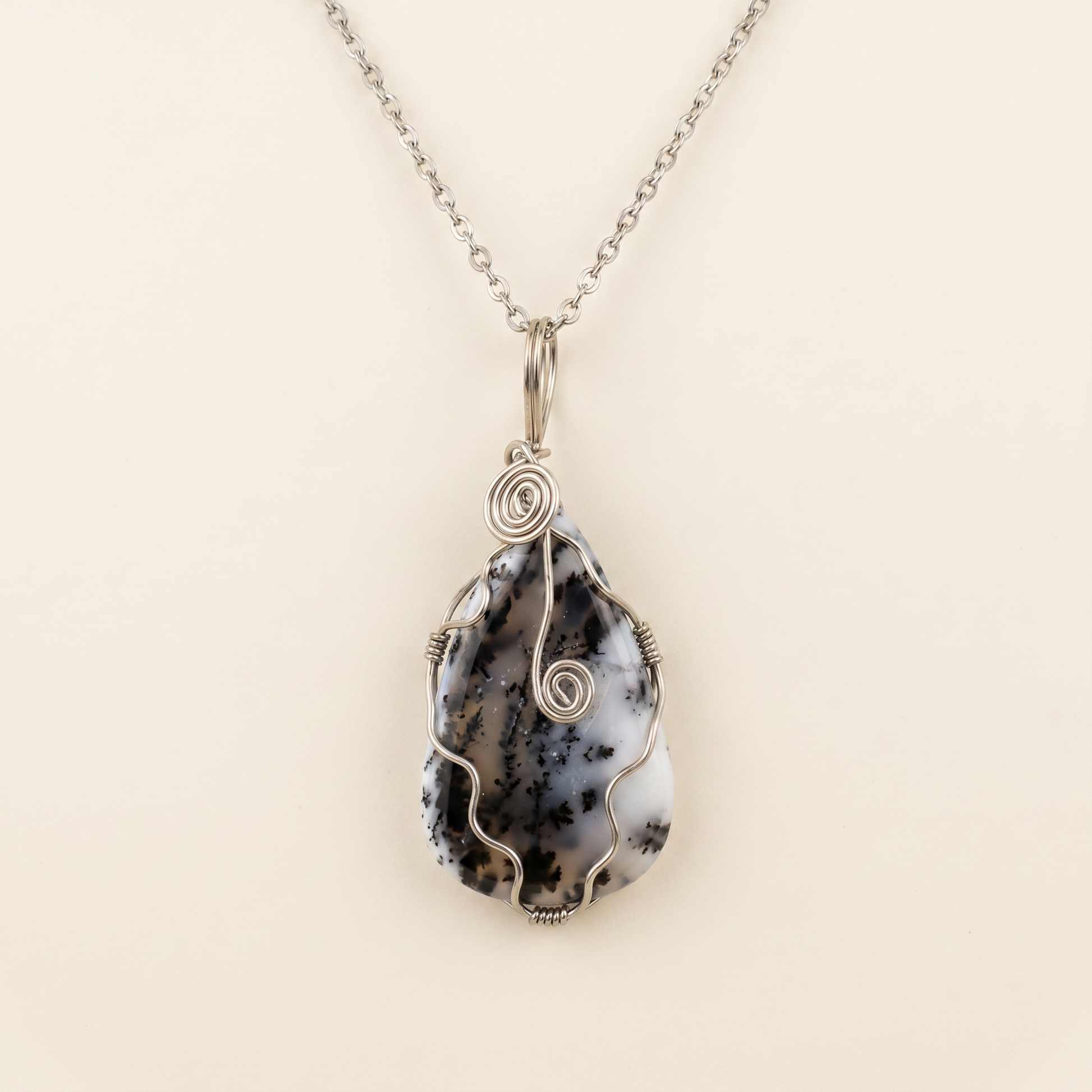#10 One Piece- Dendritic Agate Necklace Silver