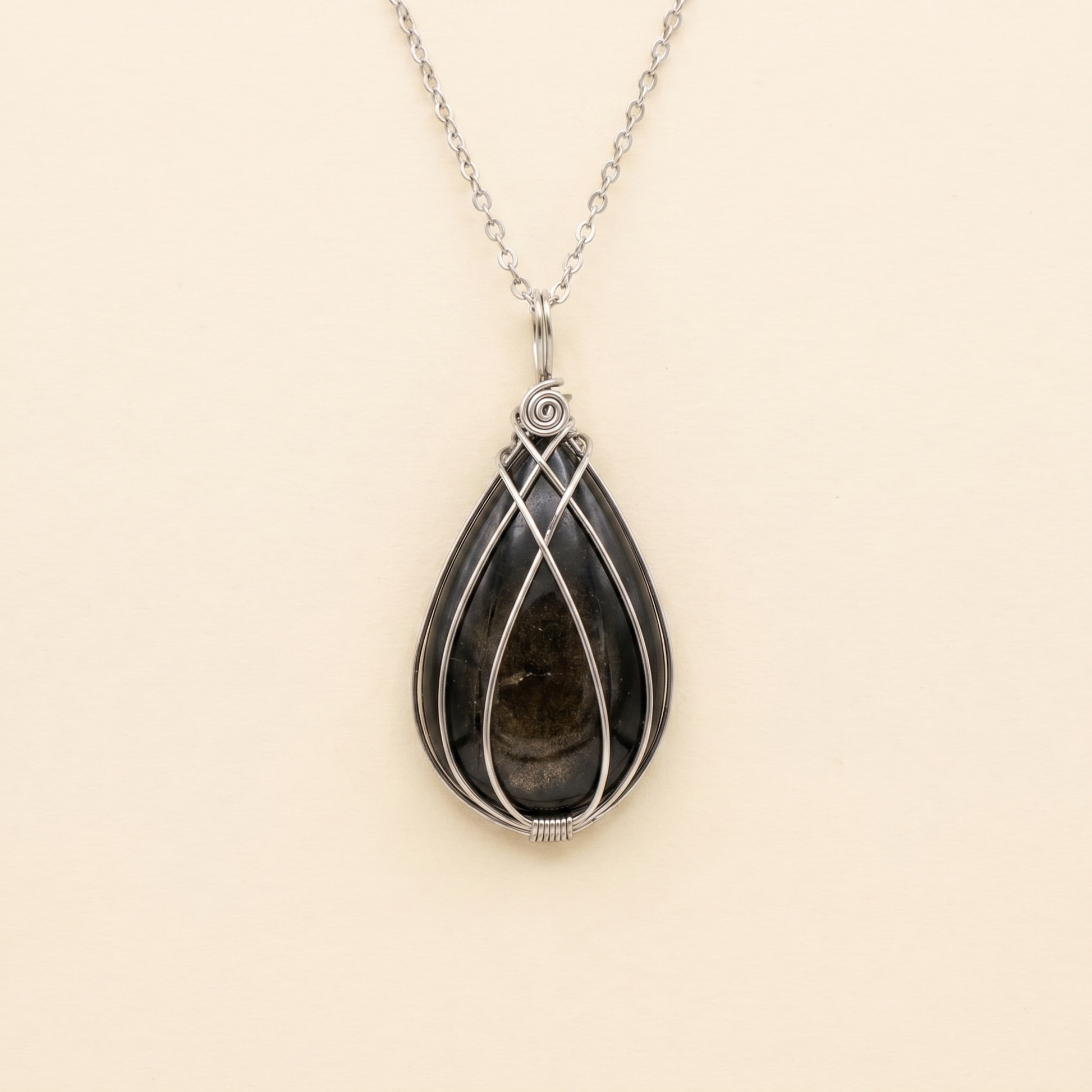 #20 One Piece – Obsidian Necklace Silver