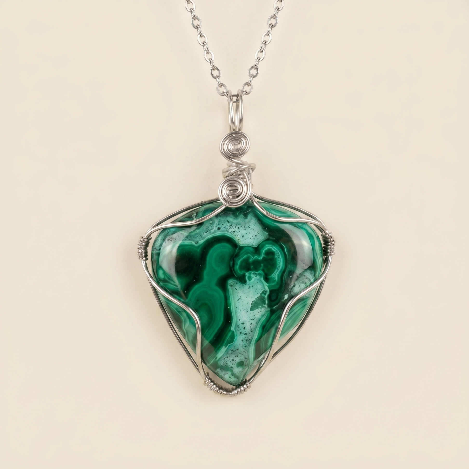 #19 One Piece – Malachite Necklace Silver