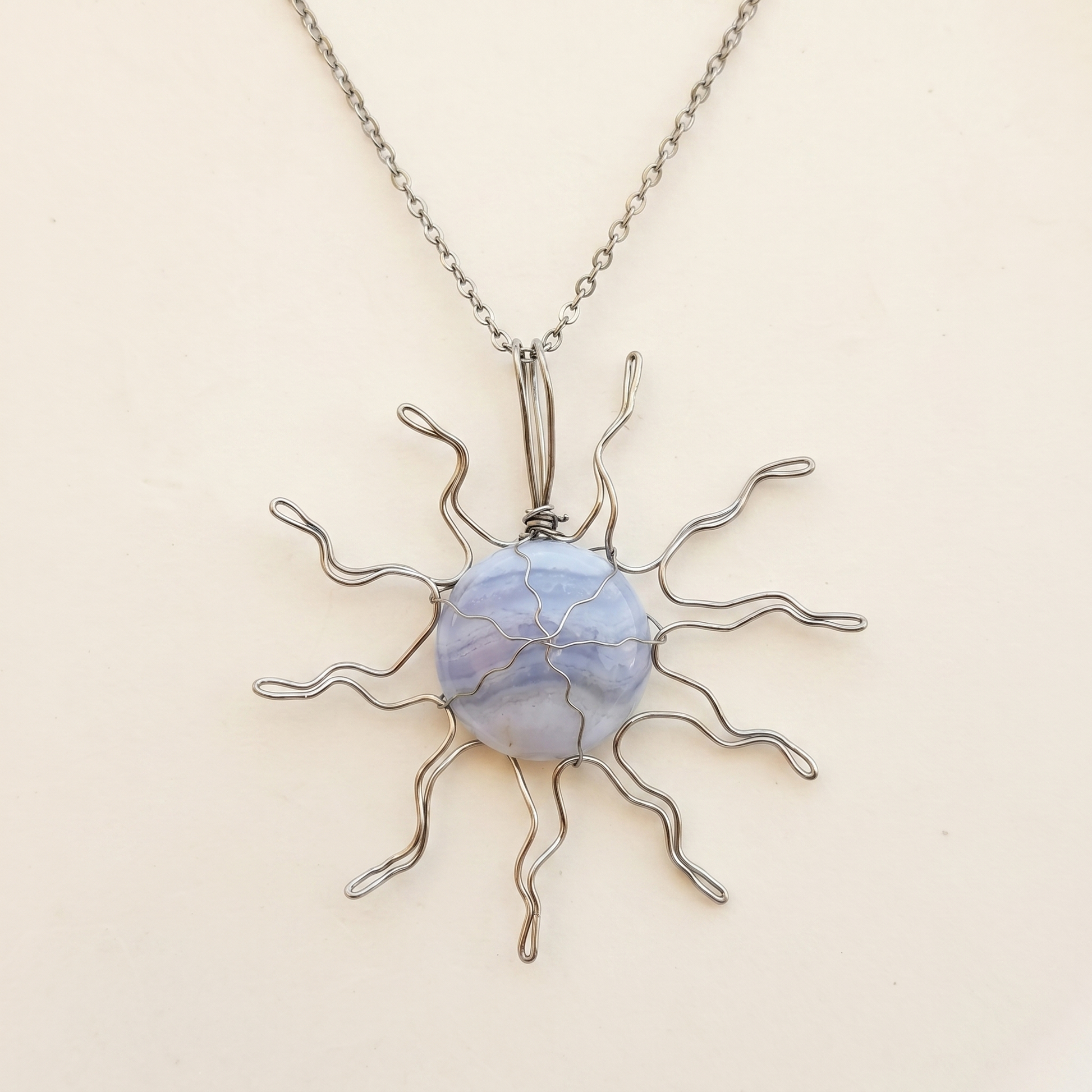 #42 One Piece – Blue Lace Agate Sun Necklace Silver